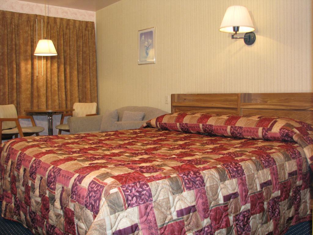 Motel St Moritz Сент-Агат-де-Мон Экстерьер фото